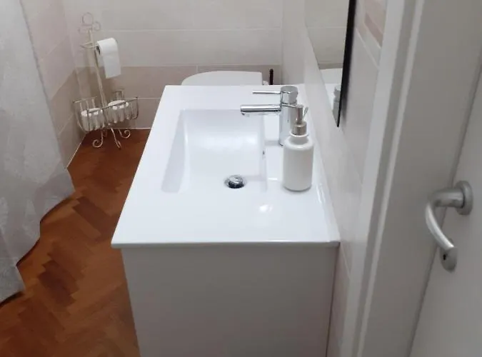 La Fiora فندق مبيت وإفطار *